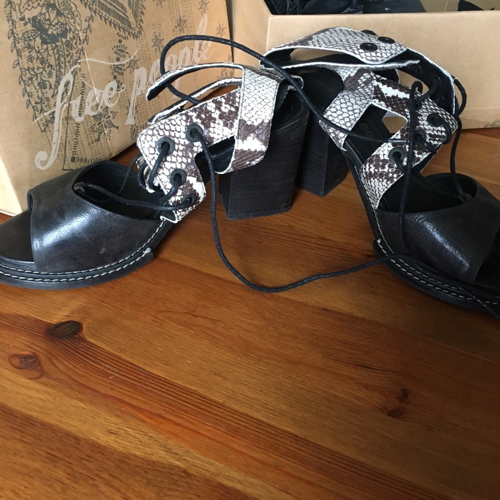 Free People snake & black leather sandals, sz 40